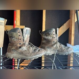 Used Cabela’s hunting boots, size 9